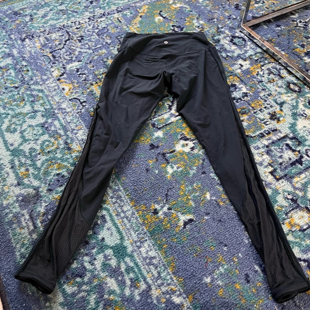 Lululemon Leggings High Rise Mesh Accent - Picture 6 of 7